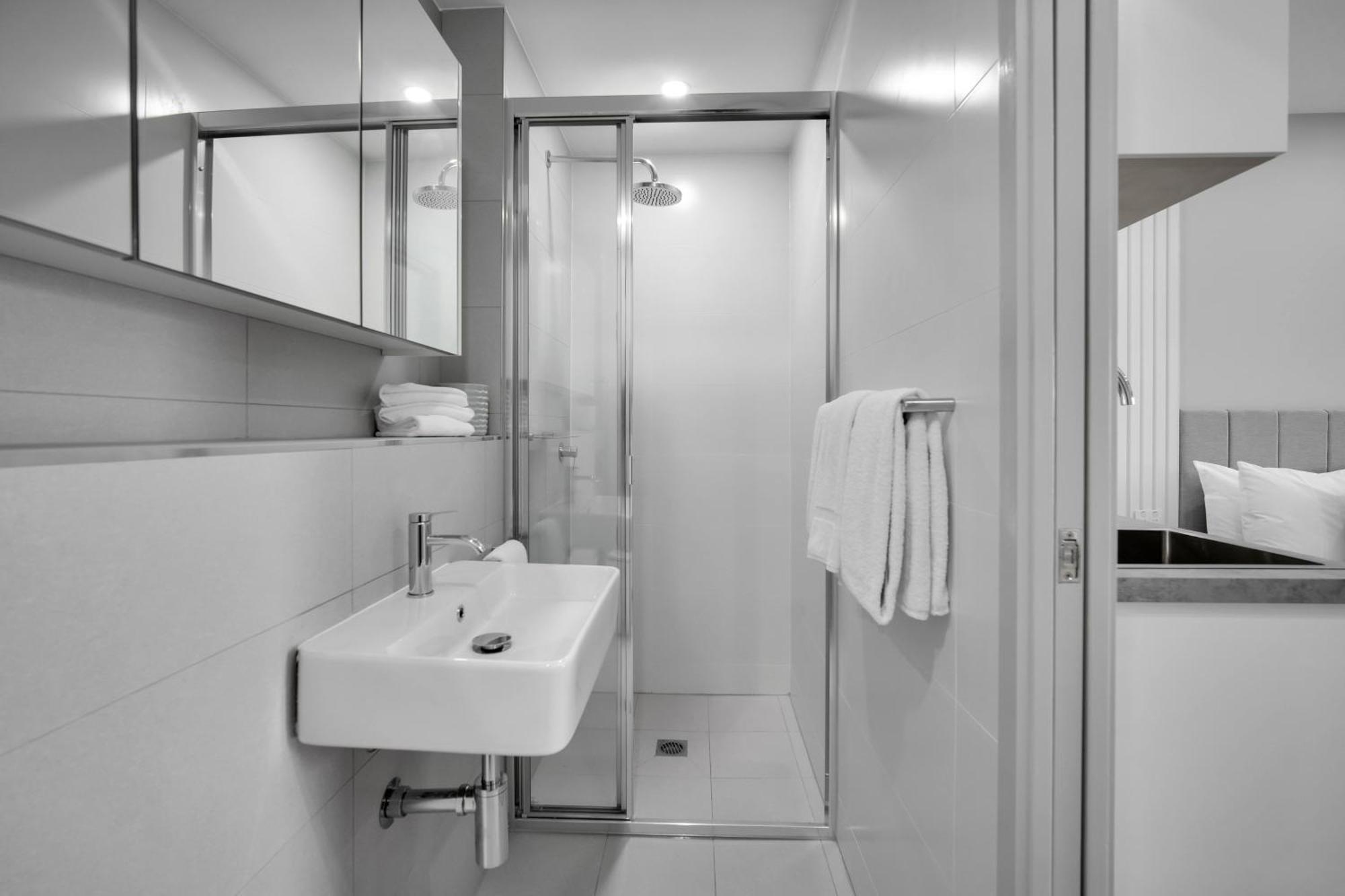 Belmoral Corporate Suites (Adults Only) Townsville Exterior foto